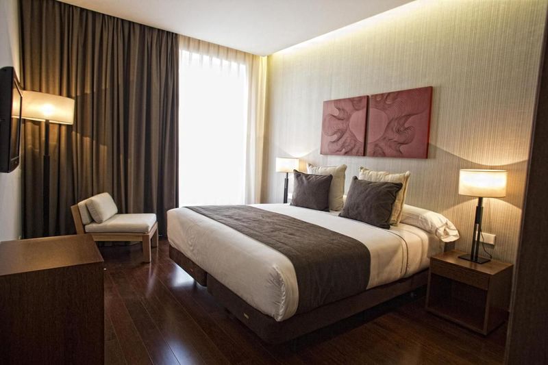 Hotel Carris Porto Ribeira - Image 4