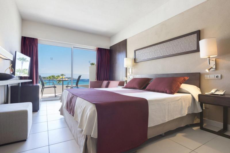Hipotels Mediterraneo Hotel - Image 2