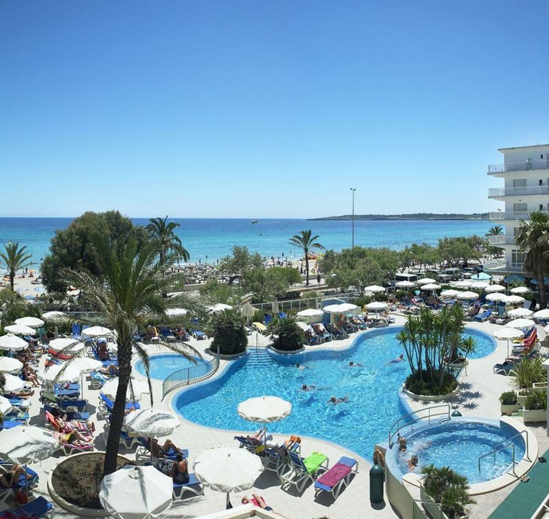 Hotel Sabina & Suites - Image 1