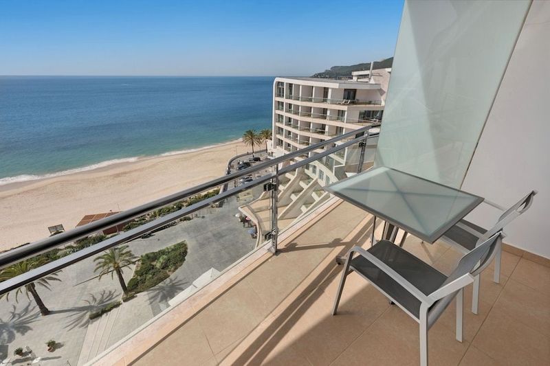 Sesimbra Oceanfront Hotel - Image 4