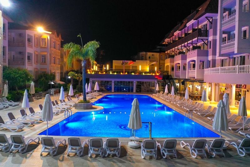Side Village Hotel - Image 10