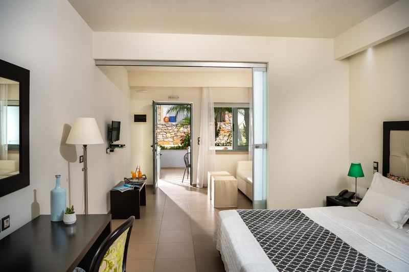 Angela Suites Boutique Hotel - Image 5