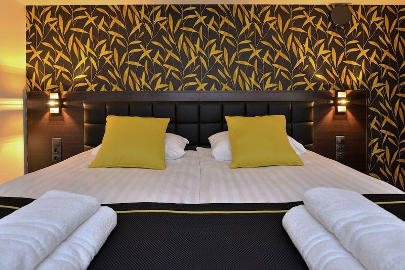 Opera Garden Hotel & Apartments - Image 7