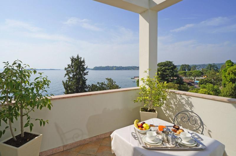 Hotel Savoy Palace - Image 4