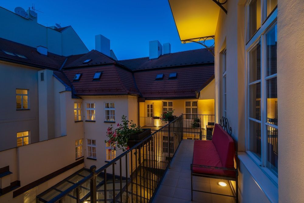 Hotel Leonardo & Bookquet - Image 7