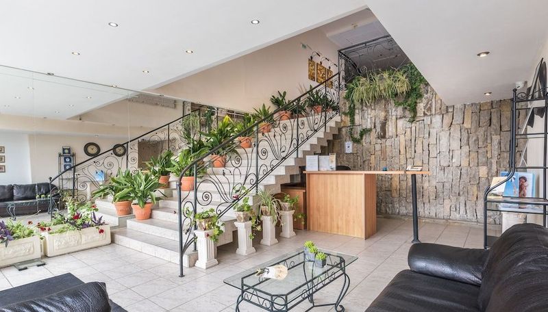 Hotel Lotus - Image 3