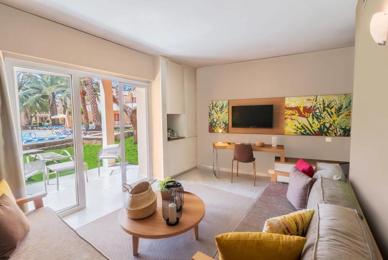 Hotel LIVVO Koala Garden - Image 2