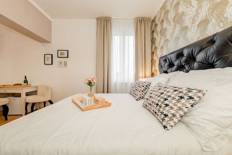 Deluxe Rooms Tramonto - Image 4