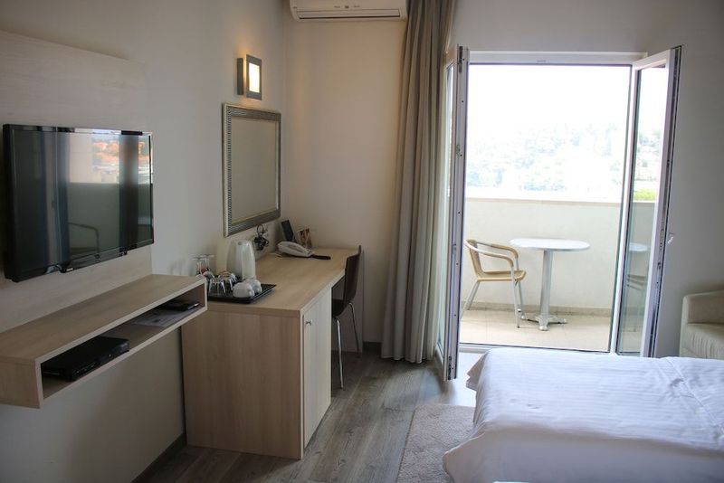 Berkeley Hotel & Spa - Image 5