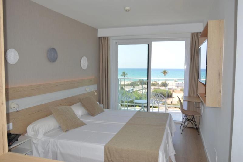 Hotel Sant Jordi - Image 10