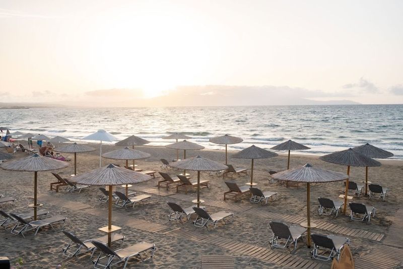 Elia Agia Marina Hotel - Image 2