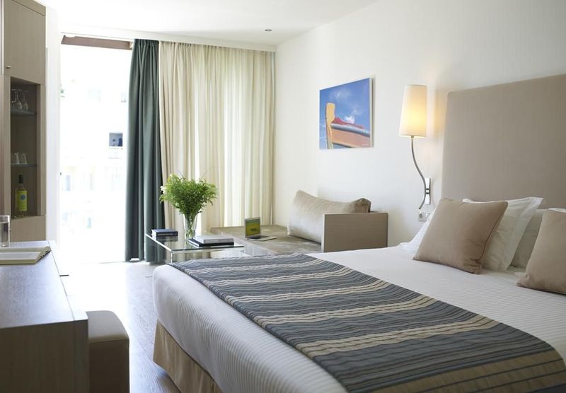 Kriti Beach Hotel - Image 10