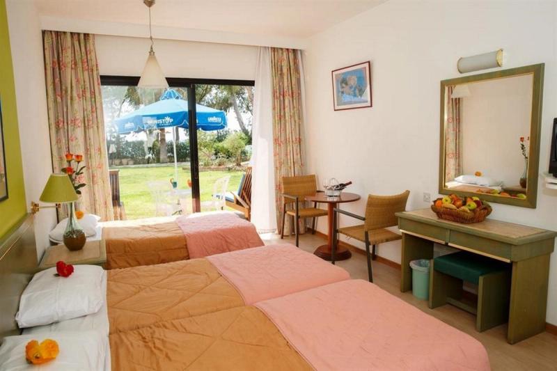 Park Beach Hotel - Image 5