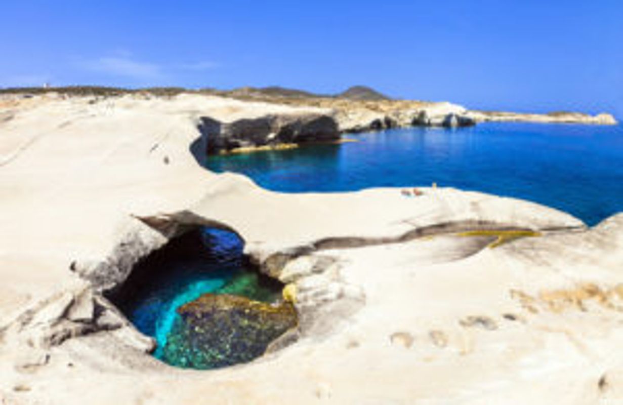 Sarakiniko Beach på Milos