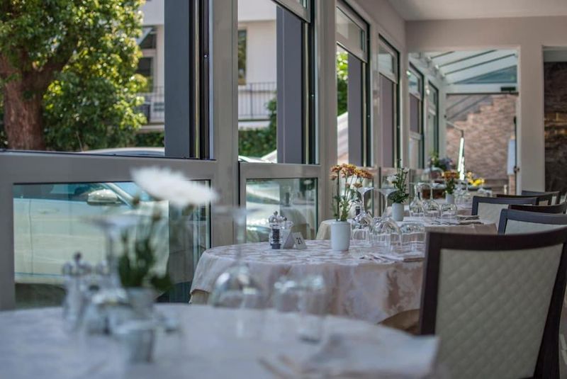 Hotel Flora - Image 9