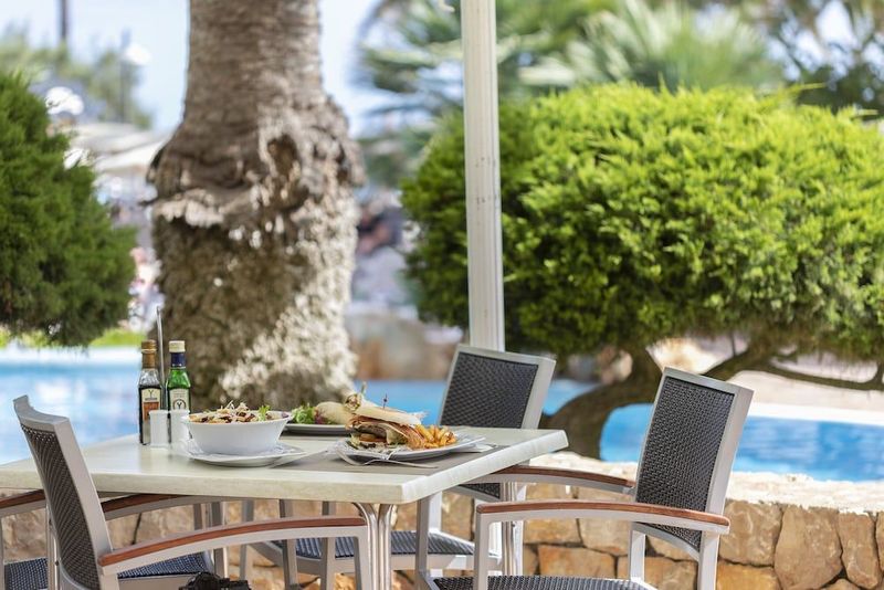 Hipotels Dunas Cala Millor Aparthotel - Image 7