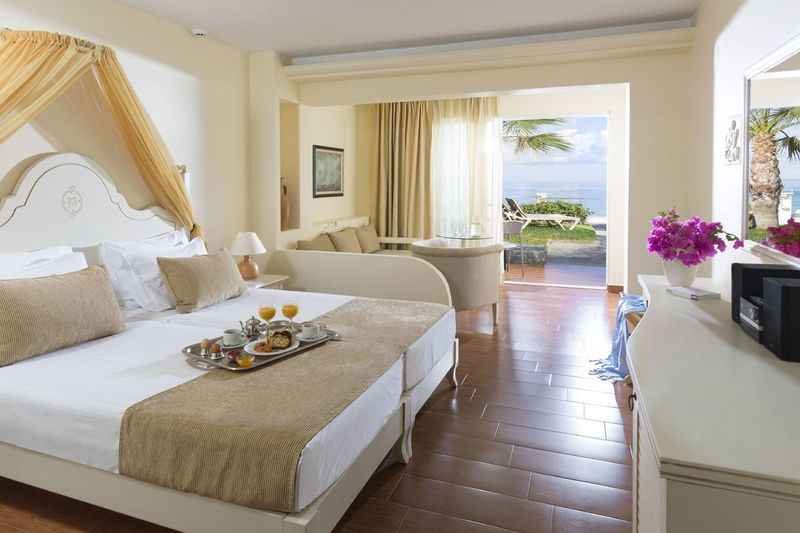 Alexander Beach Hotel & Village Resort - Image 8