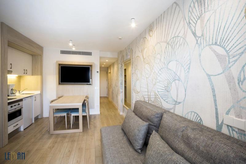 Hotel & Apartamentos Leman - Image 10