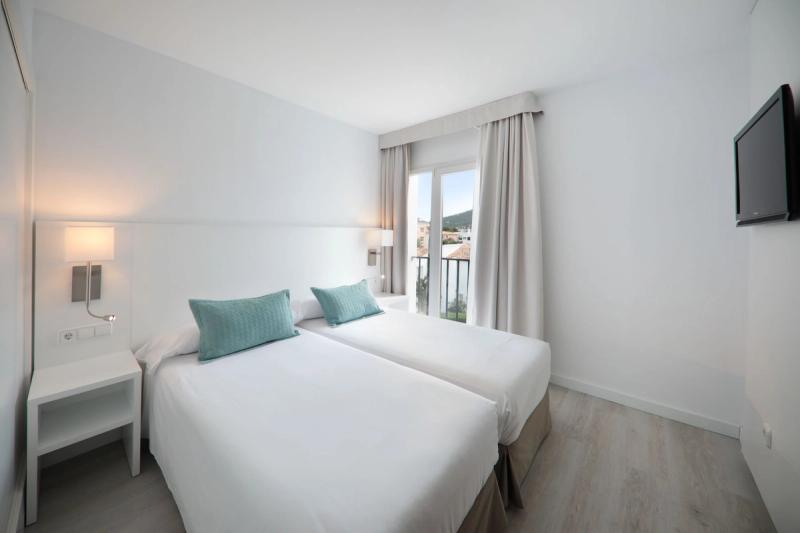 La Pergola Aparthotel - Image 9