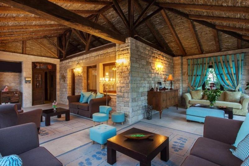 Achtis Hotel - Image 3