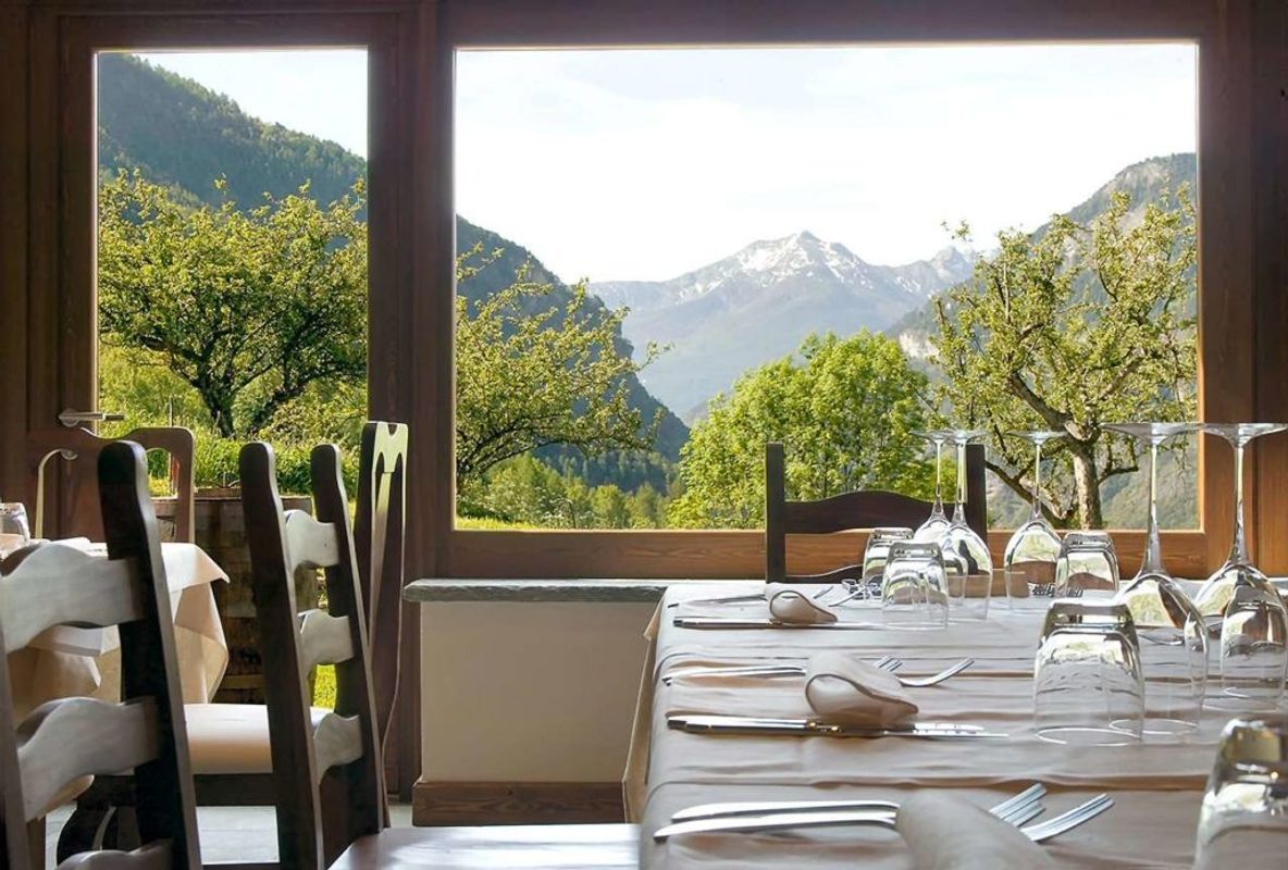 Udsigt fra restauranten på hotel Maison Tissiere