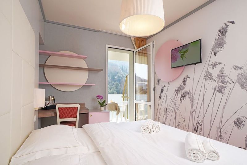 Hotel La Perla - Image 2