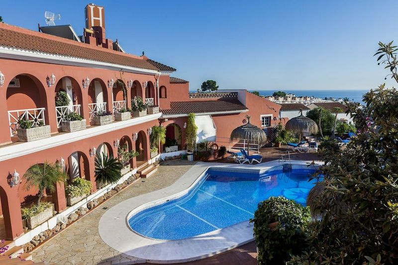 Hotel Los Arcos - Image 9