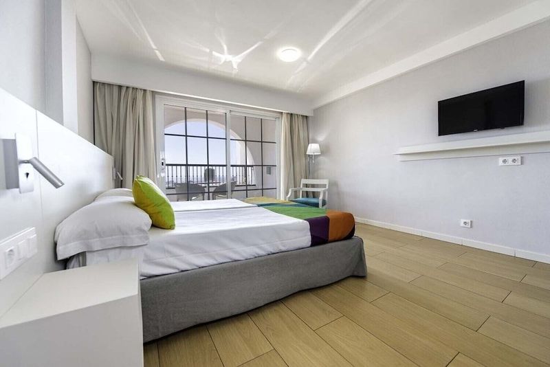 Paradise Park Fun Lifestyle Hotel - Image 6