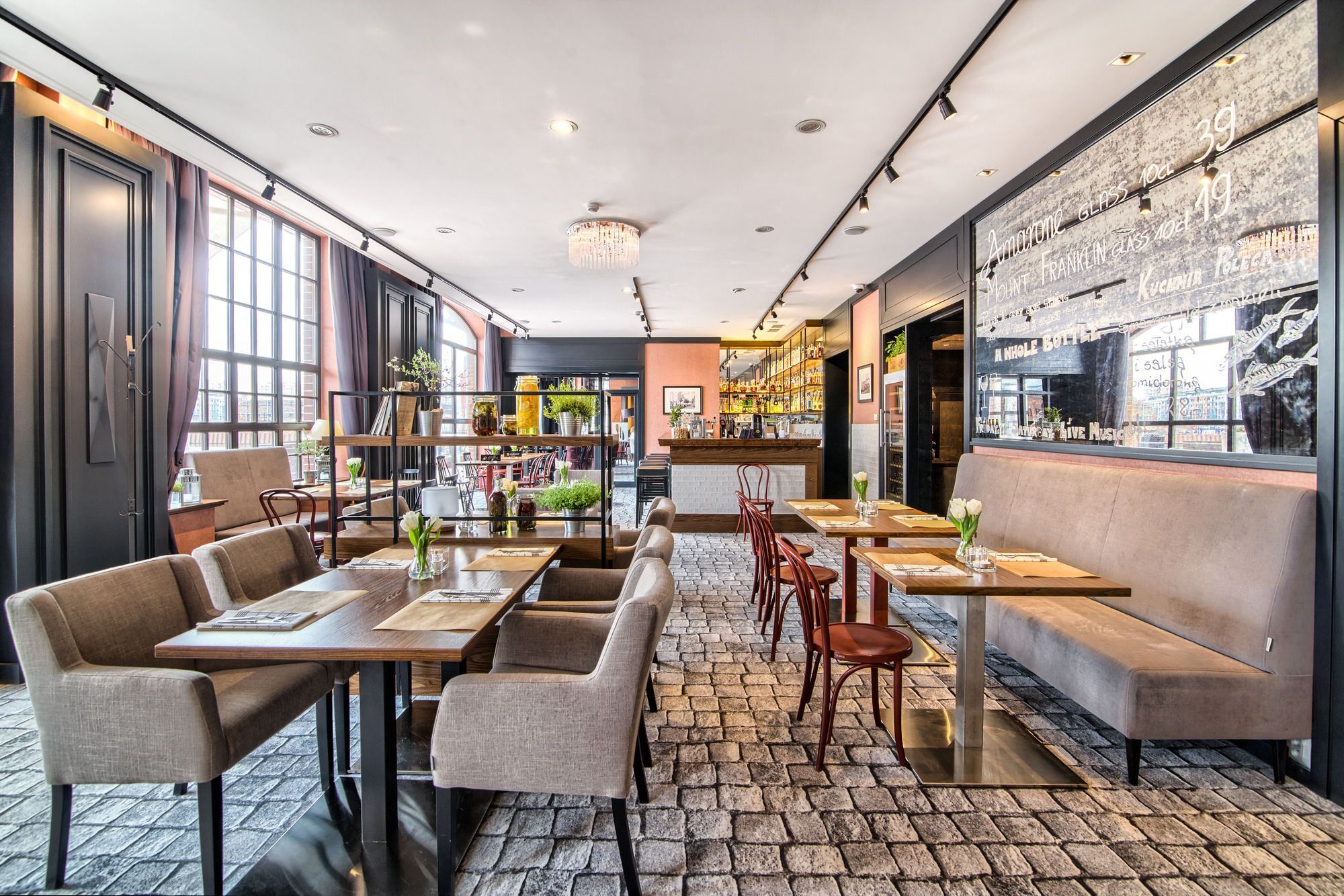 Hanza Hotel - Image 4