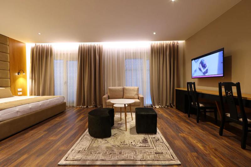Olivia's Hill Resort - Image 7