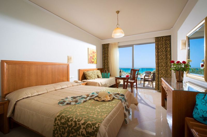 Ariadne Beach Hotel - Image 2