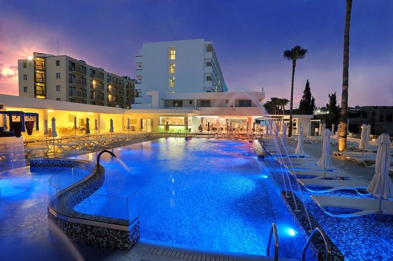 Nelia Beach Hotel & Spa - Image 5