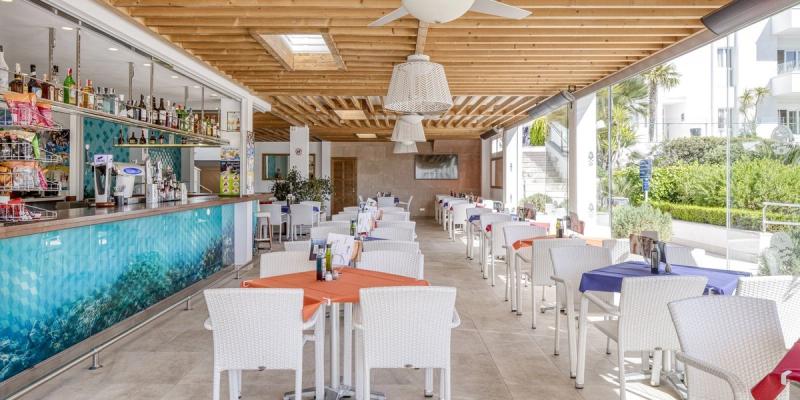 Puerto Azul Suite Hotel - Image 3