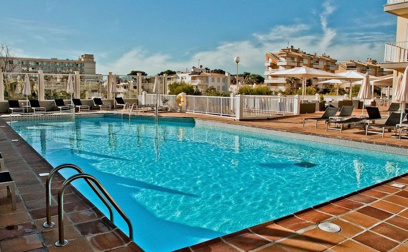BQ Apolo Hotel - Image 2