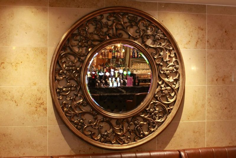 Academy Plaza Hotel - Image 5