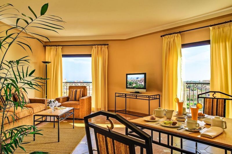 Solymar Ivory Suites - Image 2