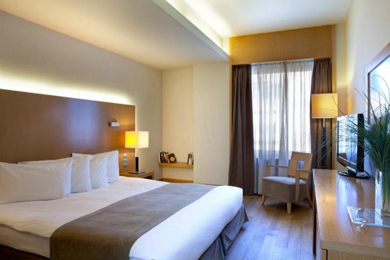Lazart Hotel - Image 6