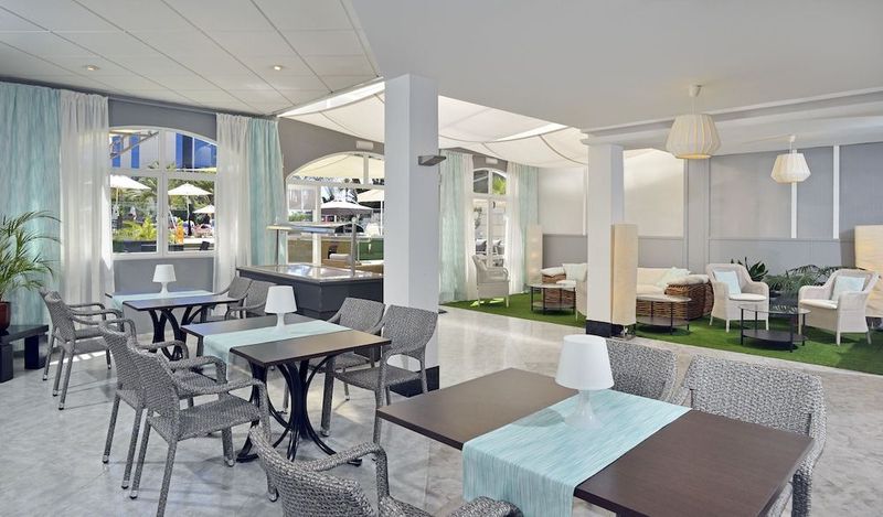 Sol Lunamar Palmanova Apartments - Image 8