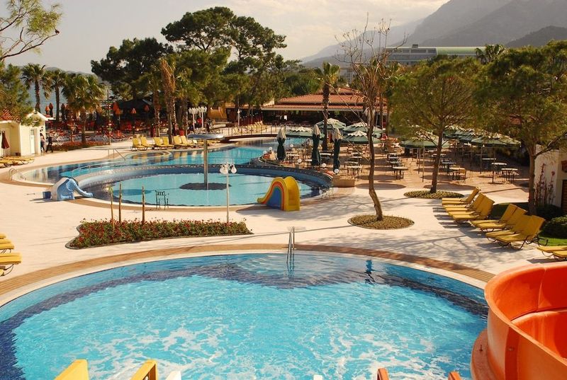 Club Boran Mare Beach - Image 4