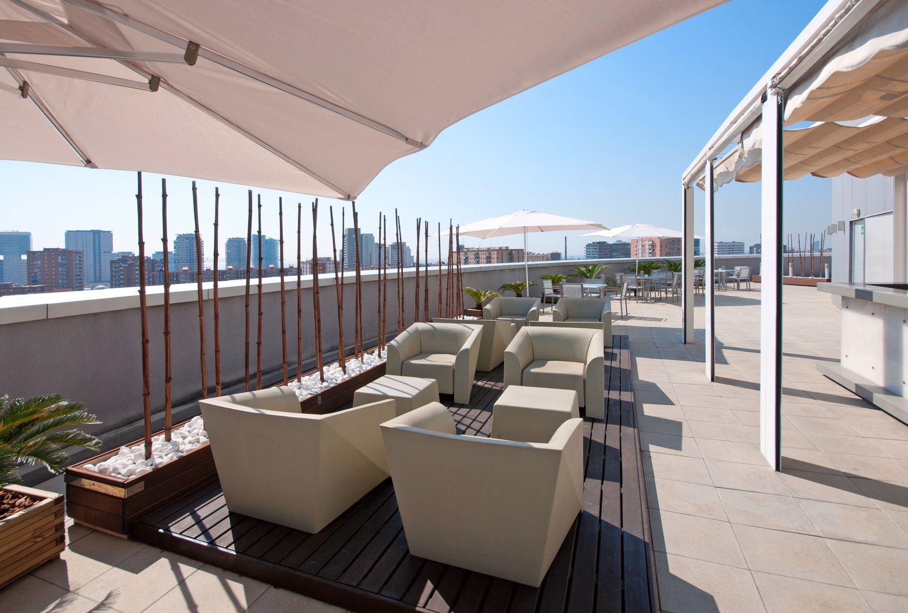 Hotel Barcelona Condal Mar, managed by Melia - Image 5