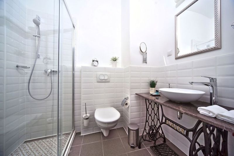 House Beletage - Image 10
