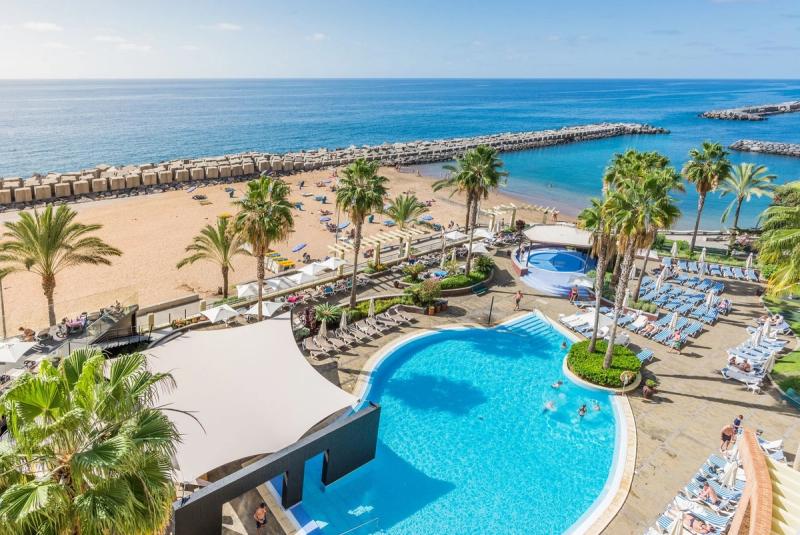 Calheta Beach - Image 4