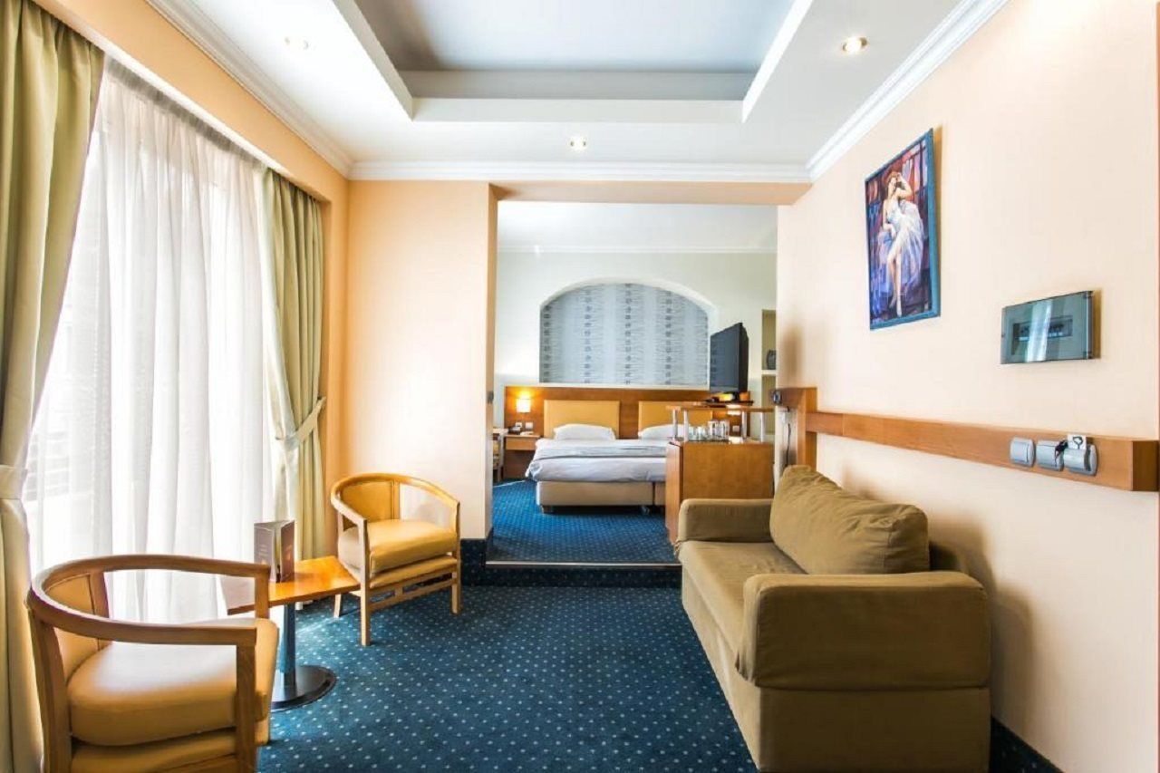 Athens Cypria Hotel - Image 10