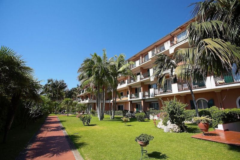 Hotel Caparena Taormina - Image 8