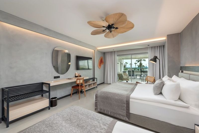 White City Resort - Image 2