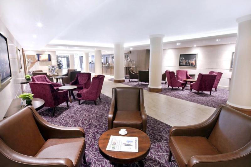 Academy Plaza Hotel - Image 8