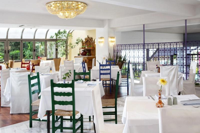 Dionysos Hotel - Image 6