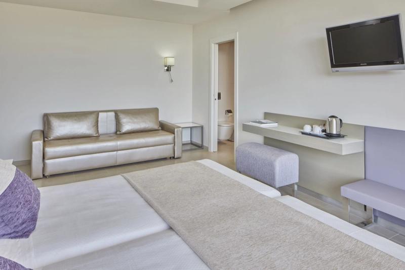 Hotel Torre del Mar - Image 10
