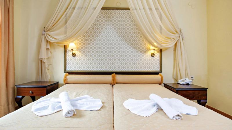 Halepa Hotel - Image 6