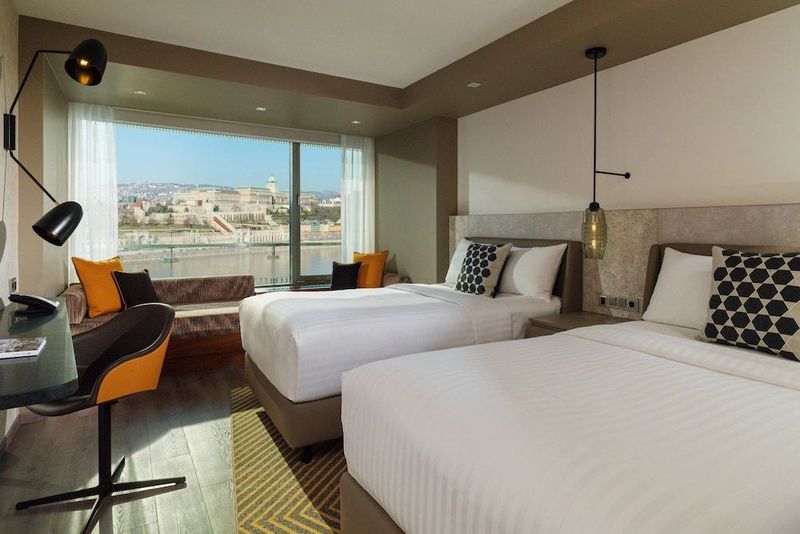 Budapest Marriott Hotel - Image 10